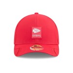 New Era Pánská kšiltovka Kansas City Chiefs NFL 2025 On-Field Sideline 9FORTY M-Crown Snapback