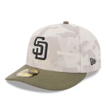 New Era Pánská kšiltovka San Diego Padres MLB 2025 Authentic Armed Forces Pre-Curved 59FIFTY Fitted Velikost: 7 3/8