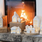 Räder Porcelánový svícen domeček Town Villa, bílá barva, porcelán