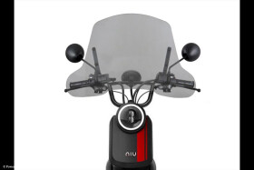 Niu Uqi 20-24 Skútr plexi Powerbronze - lehce kouřová