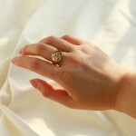 ELENYS Heart Angel – pozlacený prsten 18K žluté zlato Velikost: 7 (EU: 54-56)