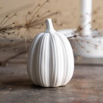 Storefactory Podzimní dekorace Dýně Tranhult 9 cm, bílá barva, keramika