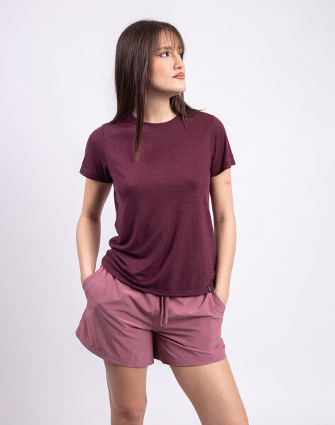 Tričko Patagonia W's Cap Cool Trail Shirt Berry Fig