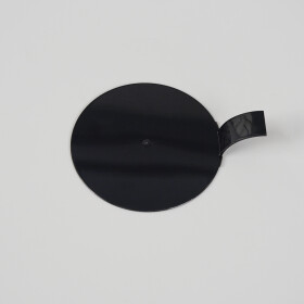 Cake star Plastová podložka pod minidezerty s úchytem kruh černá 8cm