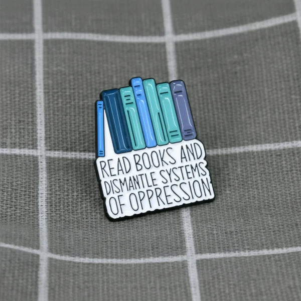 Pinarna.cz Read books and dismantle systems of oppression / Čtěte knihy a rozebírejte systémy útlaku