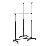 Věšák dvouramenný, černý plast.