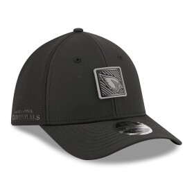 New Era Pánská kšiltovka Arizona Cardinals NFL Black 2026 Training Camp 39THIRTY Flex Velikost: S/M