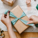 Bella Rose Saténová stuha 4 cm – Petrol (4,5 m), modrá barva, textil