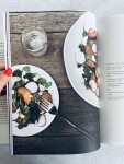 The Kinfolk Table - Recipes for Small Gatherings, krémová barva, papír