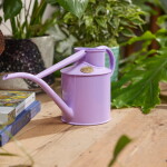 HAWS Konvička na zalévání Fazeley Flow Misty Lilac – 1 l, fialová barva, kov