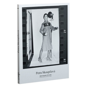 SKOUPILOVÁ: MÓDNÍ FOTOGRAFIE SKOUPILOVÁ: