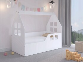 DumDekorace Kvalitní dětská postel 140 x 70 cm bílé barvy ve tvaru domečku