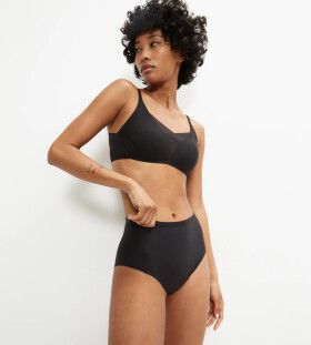 TRIUMPH SHAPE SMART - Formující kalhotky maxi pro hladkou siluetu Triumph BLACK M