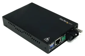 StarTech SM Fiber-Ethernet mediakonvertor SC černá / Mediakonvertor / SC konektor / 200 Mbit/s / RJ-45 (ET90110SM302)