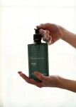 SKANDINAVISK Přírodní tekuté mýdlo na ruce a tělo SKOG 500 ml, zelená barva, plast