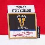 Mitchell & Ness Pánský dres Detroit Red Wings NHL Steve Yzerman #19 1996-97 Premium Power Play Velikost: L