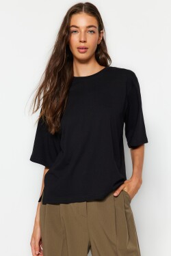 Trendyol Černé prémiové tričko krátkým rukávem, 100% bavlna, volný/pohodlný střih, kulatý výstřih