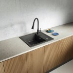 Kuchinox - SELVA dřezová baterie stojánková s elastickým ramenem a 2-funkčním výtokem, černá BSK_762D