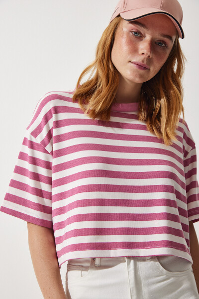 Happiness İstanbul Women's Pale Pink Crew Neck Striped Crop Knitted T-Shirt