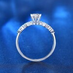 Royal Fashion stříbrný prsten HA-XJZ046-SILVER-MOISSANITE-ZIRCON Velikost: 6 (EU: 51-53)
