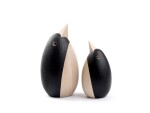 Novoform Dřevěný tučňák Penguin Ash Wood Small, černá barva, přírodní barva, dřevo