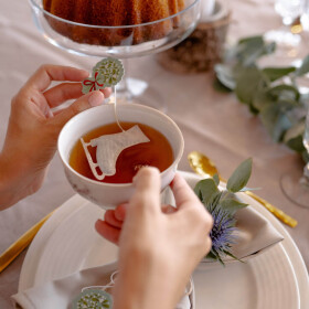 TEA HERITAGE Zelený čaj s jasmínem Ice Skating Jasmine 5 ks, růžová barva, zelená barva, papír