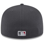 New Era Pánská kšiltovka Cleveland Guardians MLB Colorway 2025 Batting Practice 59FIFTY Fitted Velikost: 7 1/4