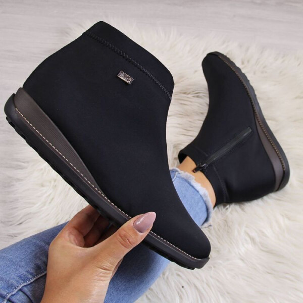 Černé zateplené dámské boty Rieker W 98251-00 dámské 36