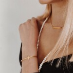 Dlouhý perlový náhrdelník Pauline Gold - sladkovodní perla, Zlatá 70 cm + 5 cm (prodloužení) Bílá