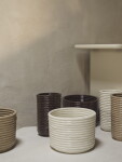 Ferm Living Obal na květináč Corduroy Cashmere, béžová barva, keramika