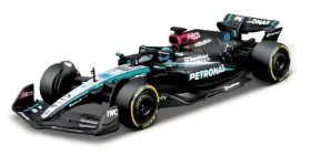 Bburago RACE Formule F1 v dekorativním boxu - Mercedes-AMG Petronas W15 (2024) #63 G.Russell