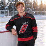 Fanatics Pánský dres Carolina Hurricanes NHL Breakaway Alternate Jersey Velikost: XS
