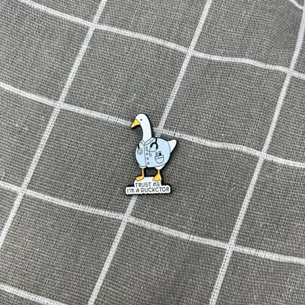 Pinarna.cz Trust me I'm a ducktor / Věř mi jsem kachtor (doktor kachna) - v modrém plášti