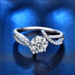 Royal Fashion stříbrný prsten HA-XJZ004-SILVER-MOISSANITE-ZIRCON Velikost: 8 (EU: 57-58)