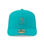 New Era Pánská kšiltovka Miami Dolphins NFL Historic 2025 On-Field Sideline 9SEVENTY Trucker Snapback