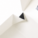 Cake star Elegantní černá krabice s okénkem Pure – laminovaná 30 x 20 x 5,5 cm