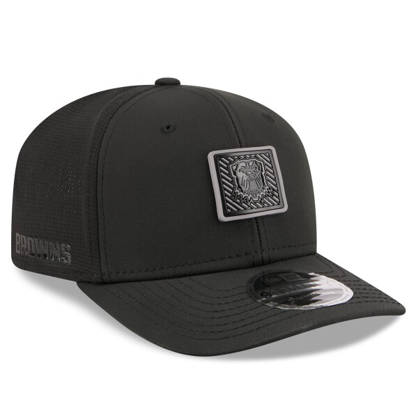 New Era Pánská kšiltovka Cleveland Browns NFL Black 2026 Training Camp 9SEVENTY Stretch-Snap