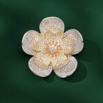 Luxusní brož ve tvaru zářivého květu se zirkony Manon, Zlatá