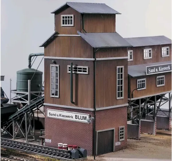 Piko 61124 Authentic Edition - Třídící věž pískovny E. Blum