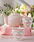 GREEN GATE Porcelánový latte cup Mom 300 ml, červená barva, porcelán