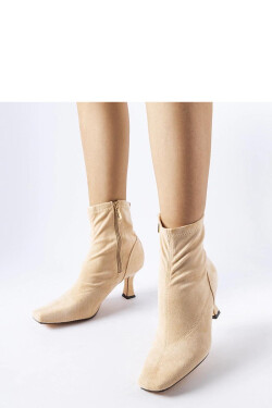 Boty na podpatku model 204739 Solea 38