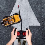 MalPlay Terénní vůz JEEP na dálkové ovládání 1:16 žlutý