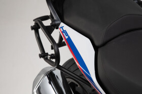 Bmw R 1200 R (15-18), R 1250 R/RS (18-) - boční nosič pravý Slc SW-Motech