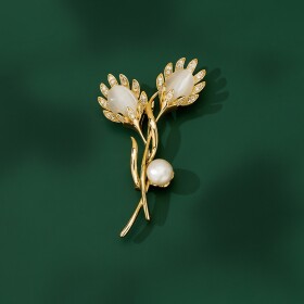 Brož s perlou a zirkony Carlota - květina, Zlatá