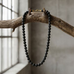 Pánský náhrdelník Fernando Gold - 8 mm lávový kámen, Černá 60 cm