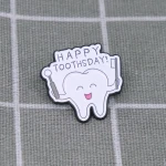 Pinarna.cz Zub s kartáčkem - Happy toothsday! / Šťastný den zubů!