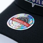 Mitchell & Ness Pánská kšiltovka Milwaukee Bucks NBA Team Logo Classic Red Stretch-Snap