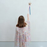 MIMI & LULA Kouzelná hůlka Rainbow, multi barva, textil