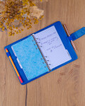 Týdenní diář 2027 Notique Refill kroužkový 12,5 x 19 cm královsky modrý