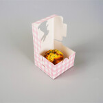 Cake star Velikonoční krabička kostka růžová 10x10x6,5 cm